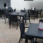 朋克御碑亭位酒店